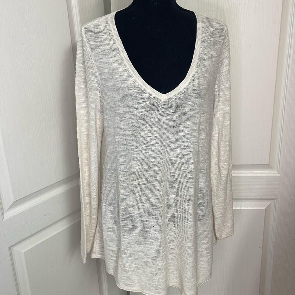 Eileen Fisher ivory linen/cotton tunic size M slubbed light knit